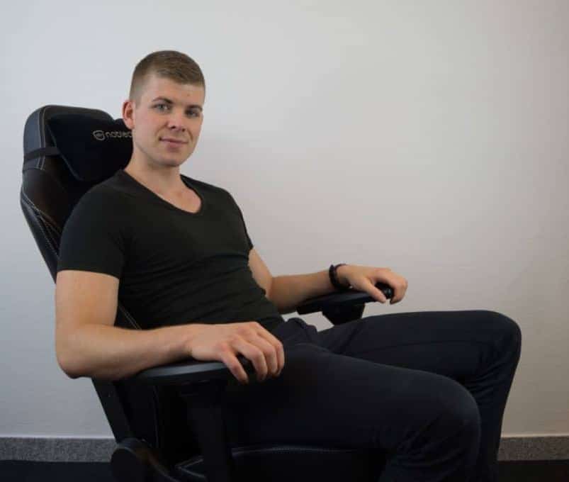 Noblechairs hero online